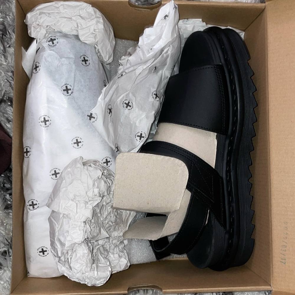 Brand new Dr. Marten Voss Sandals